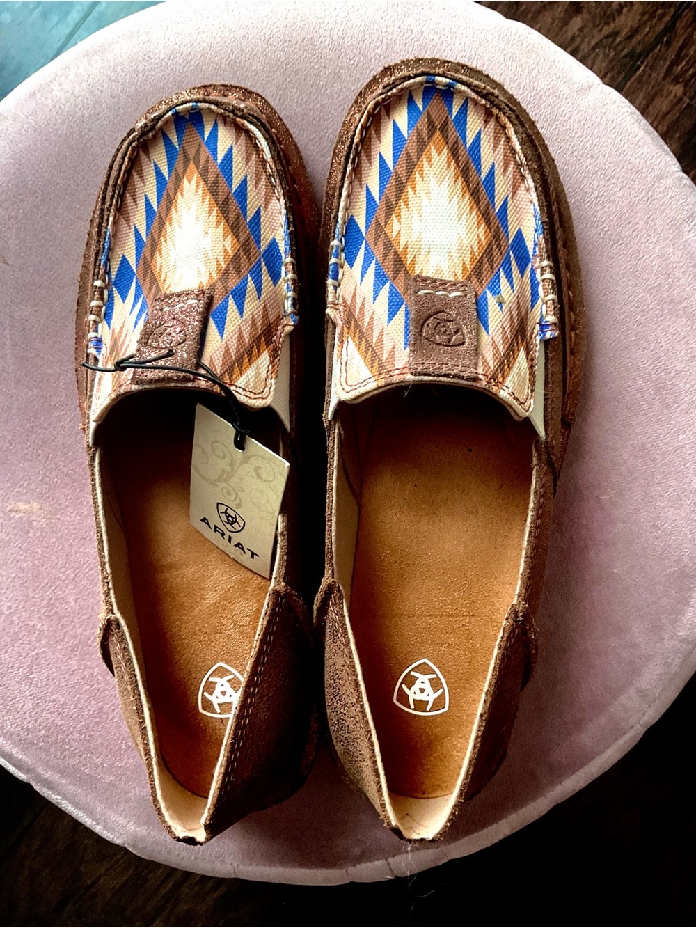 NWT Ariat Brown Loafers with Blue and Cream Geometric Accent. Size 8,5/B.